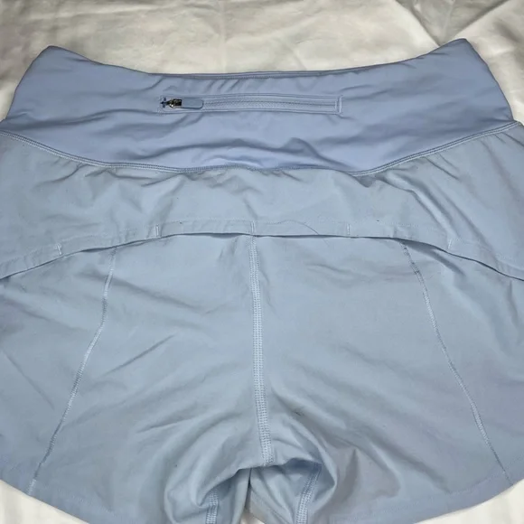 LIGHT BLUE LULULEMON SPEED UP SHORTS SIZE 4 TALL GOOD CONDITION 🍋🍋 - Picture 3 of 3